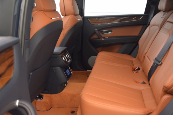 Used 2018 Bentley Bentayga Onyx for sale Sold at Alfa Romeo of Westport in Westport CT 06880 26