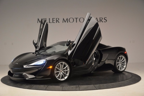 Used 2018 McLaren 570S Spider for sale Sold at Alfa Romeo of Westport in Westport CT 06880 22