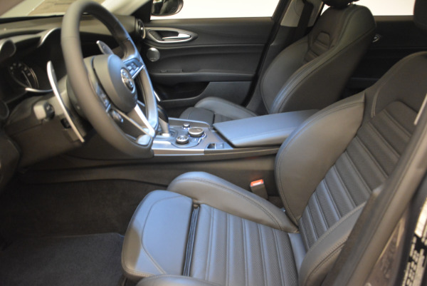 Used 2018 Alfa Romeo Giulia Ti Sport Q4 for sale $31,900 at Alfa Romeo of Westport in Westport CT 06880 14