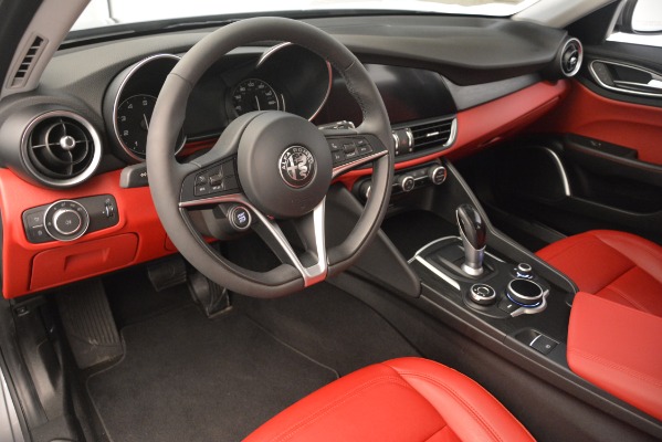 Used 2018 Alfa Romeo Giulia Q4 for sale Sold at Alfa Romeo of Westport in Westport CT 06880 13
