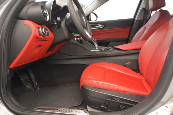 Used 2018 Alfa Romeo Giulia Q4 for sale Sold at Alfa Romeo of Westport in Westport CT 06880 14