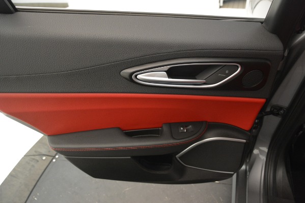 Used 2018 Alfa Romeo Giulia Q4 for sale Sold at Alfa Romeo of Westport in Westport CT 06880 21
