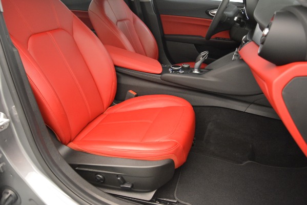 Used 2018 Alfa Romeo Giulia Q4 for sale Sold at Alfa Romeo of Westport in Westport CT 06880 24