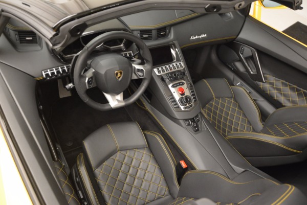 Used 2015 Lamborghini Aventador LP 700-4 Roadster for sale Sold at Alfa Romeo of Westport in Westport CT 06880 14