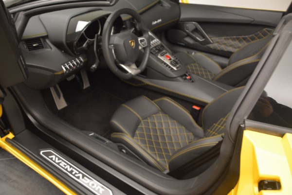Used 2015 Lamborghini Aventador LP 700-4 Roadster for sale Sold at Alfa Romeo of Westport in Westport CT 06880 15