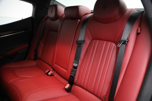 Used 2018 Maserati Ghibli S Q4 GranLusso for sale Sold at Alfa Romeo of Westport in Westport CT 06880 26