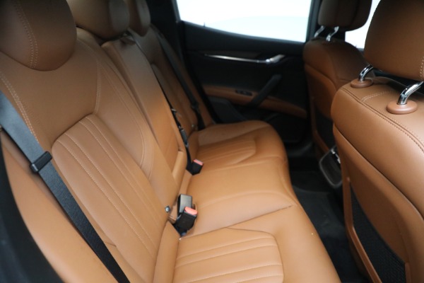 New 2018 Maserati Ghibli S Q4 for sale Sold at Alfa Romeo of Westport in Westport CT 06880 14