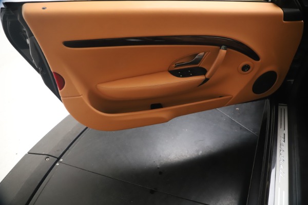 Used 2018 Maserati GranTurismo Sport Convertible for sale $109,900 at Alfa Romeo of Westport in Westport CT 06880 22