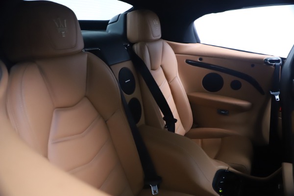 Used 2018 Maserati GranTurismo Sport Convertible for sale $109,900 at Alfa Romeo of Westport in Westport CT 06880 27