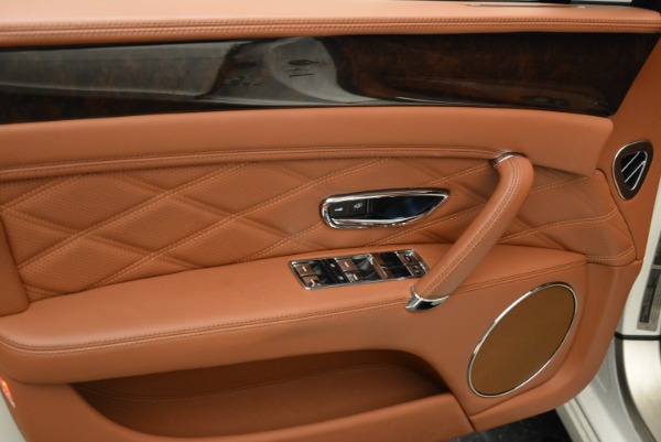 Used 2014 Bentley Flying Spur W12 for sale Sold at Alfa Romeo of Westport in Westport CT 06880 21