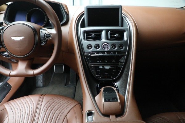 Used 2018 Aston Martin DB11 V12 for sale $127,900 at Alfa Romeo of Westport in Westport CT 06880 19