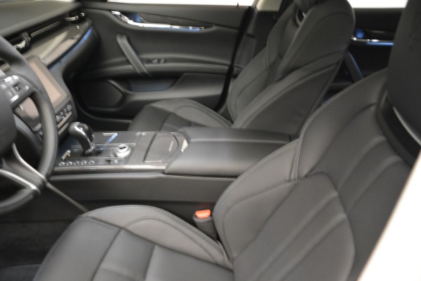 Used 2018 Maserati Quattroporte S Q4 Gransport for sale $66,900 at Alfa Romeo of Westport in Westport CT 06880 13