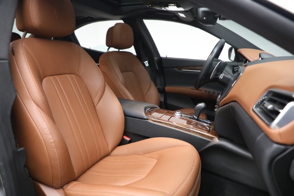 Used 2018 Maserati Ghibli S Q4 for sale $54,900 at Alfa Romeo of Westport in Westport CT 06880 27