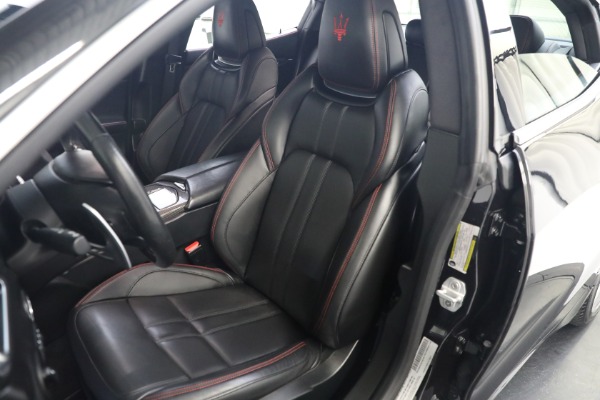 Used 2018 Maserati Ghibli SQ4 GranSport for sale $49,900 at Alfa Romeo of Westport in Westport CT 06880 19