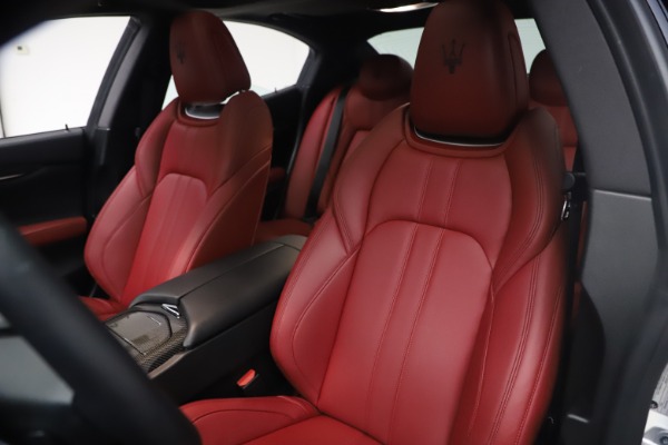Used 2018 Maserati Ghibli S Q4 GranSport for sale Call for price at Alfa Romeo of Westport in Westport CT 06880 15