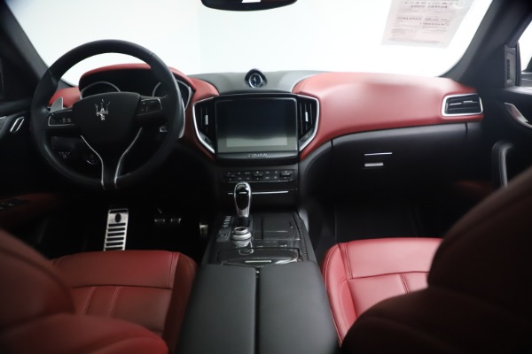 Used 2018 Maserati Ghibli S Q4 GranSport for sale Call for price at Alfa Romeo of Westport in Westport CT 06880 16