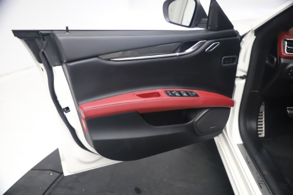 Used 2018 Maserati Ghibli S Q4 GranSport for sale Call for price at Alfa Romeo of Westport in Westport CT 06880 17