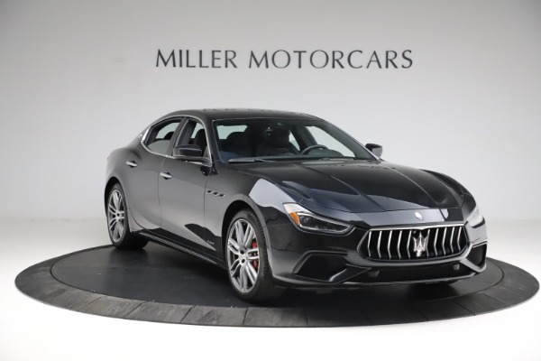 Used 2018 Maserati Ghibli S Q4 Gransport for sale $55,900 at Alfa Romeo of Westport in Westport CT 06880 12