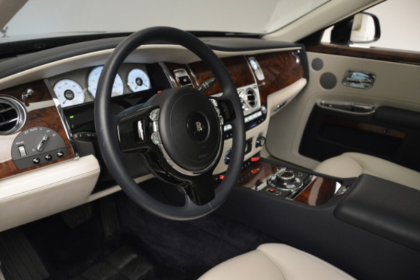 Used 2015 Rolls-Royce Ghost for sale Sold at Alfa Romeo of Westport in Westport CT 06880 21