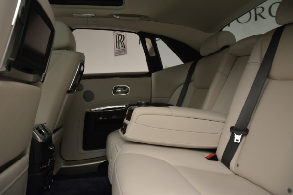 Used 2015 Rolls-Royce Ghost for sale Sold at Alfa Romeo of Westport in Westport CT 06880 26