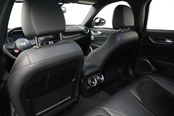 Used 2018 Alfa Romeo Giulia Quadrifoglio for sale Sold at Alfa Romeo of Westport in Westport CT 06880 18