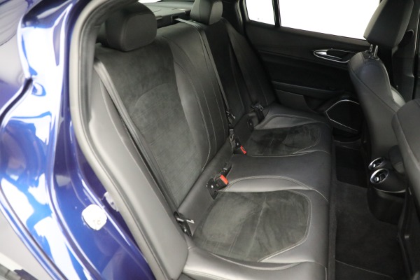 Used 2018 Alfa Romeo Giulia Quadrifoglio for sale Sold at Alfa Romeo of Westport in Westport CT 06880 19