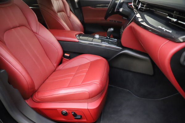 Used 2018 Maserati Quattroporte S Q4 GranSport for sale $67,900 at Alfa Romeo of Westport in Westport CT 06880 24