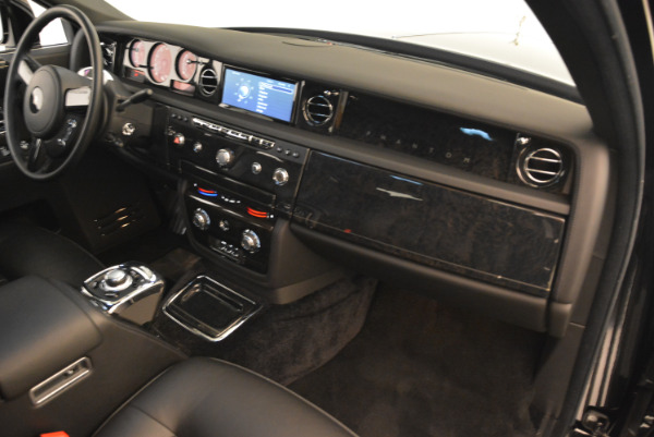 Used 2014 Rolls-Royce Phantom EWB for sale Sold at Alfa Romeo of Westport in Westport CT 06880 25