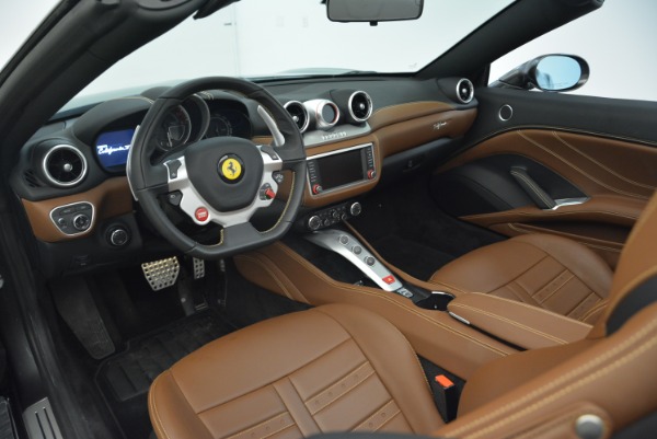 Used 2016 Ferrari California T for sale Sold at Alfa Romeo of Westport in Westport CT 06880 25