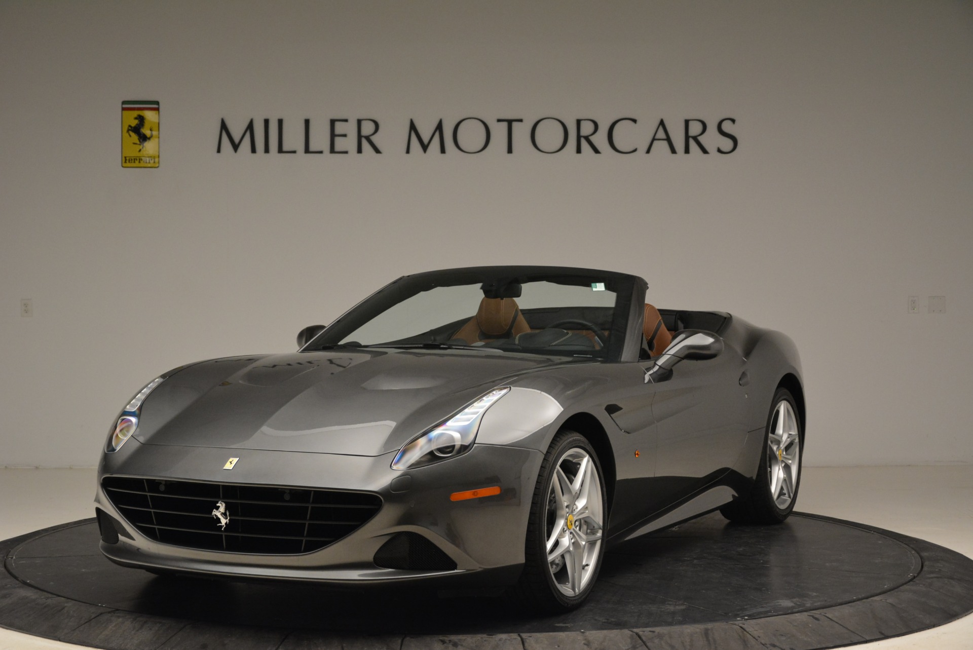 Used 2016 Ferrari California T for sale Sold at Alfa Romeo of Westport in Westport CT 06880 1