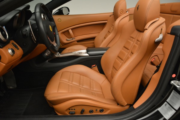 Used 2014 Ferrari California 30 for sale Sold at Alfa Romeo of Westport in Westport CT 06880 26