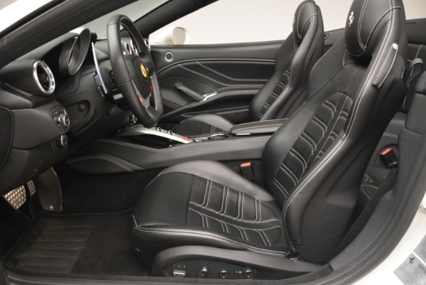 Used 2015 Ferrari California T for sale Sold at Alfa Romeo of Westport in Westport CT 06880 26