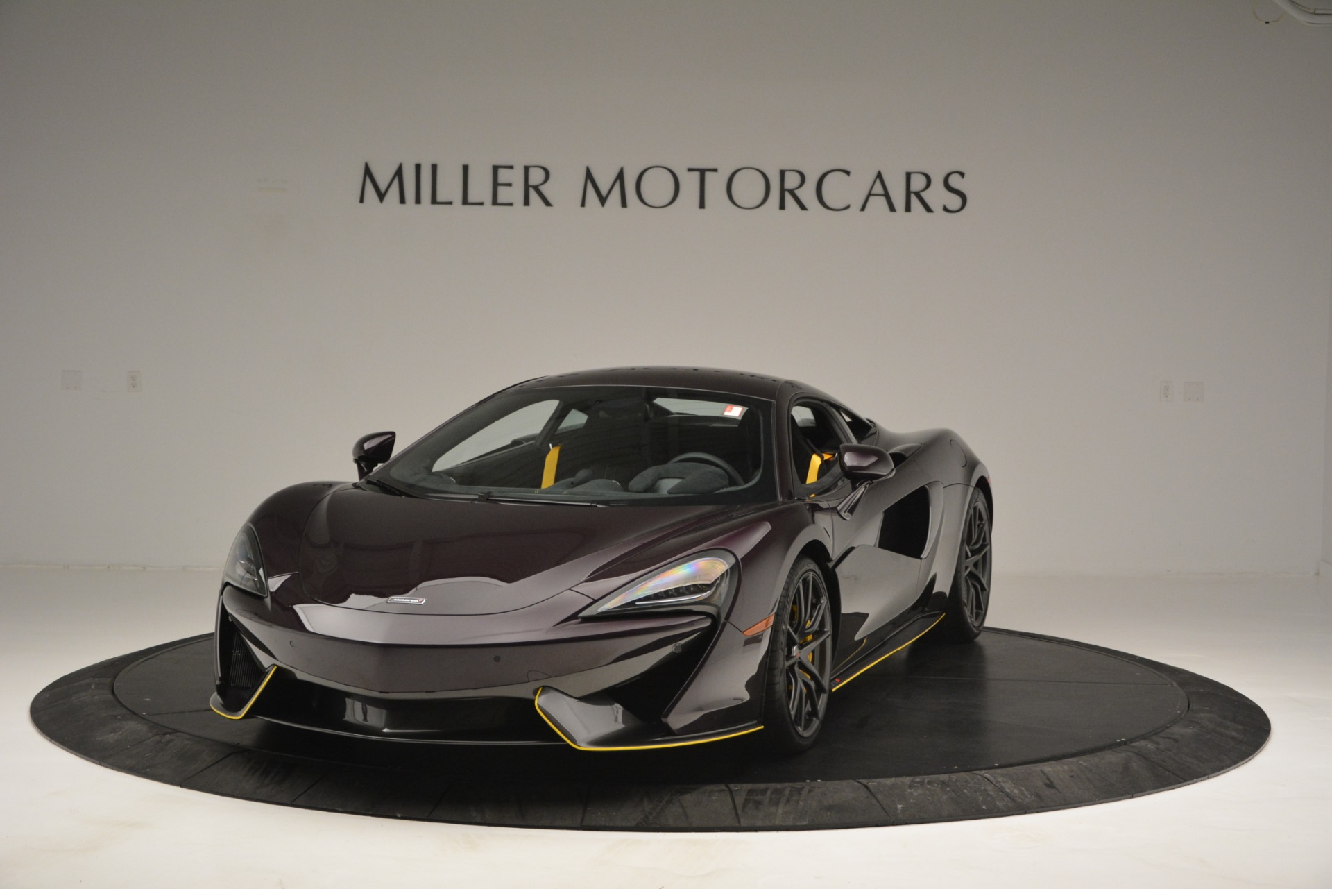 Used 2018 McLaren 570S for sale Sold at Alfa Romeo of Westport in Westport CT 06880 1