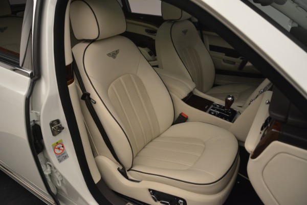 Used 2013 Bentley Mulsanne for sale Sold at Alfa Romeo of Westport in Westport CT 06880 28