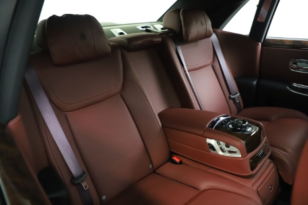 Used 2016 Rolls-Royce Ghost for sale $176,900 at Alfa Romeo of Westport in Westport CT 06880 16