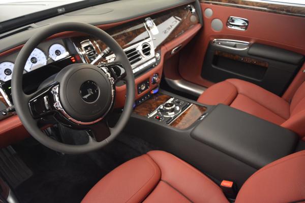 Used 2016 Rolls-Royce Ghost for sale $176,900 at Alfa Romeo of Westport in Westport CT 06880 24