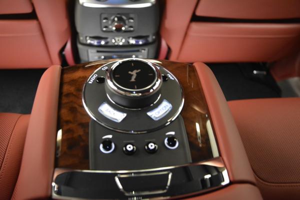 Used 2016 Rolls-Royce Ghost for sale $176,900 at Alfa Romeo of Westport in Westport CT 06880 27