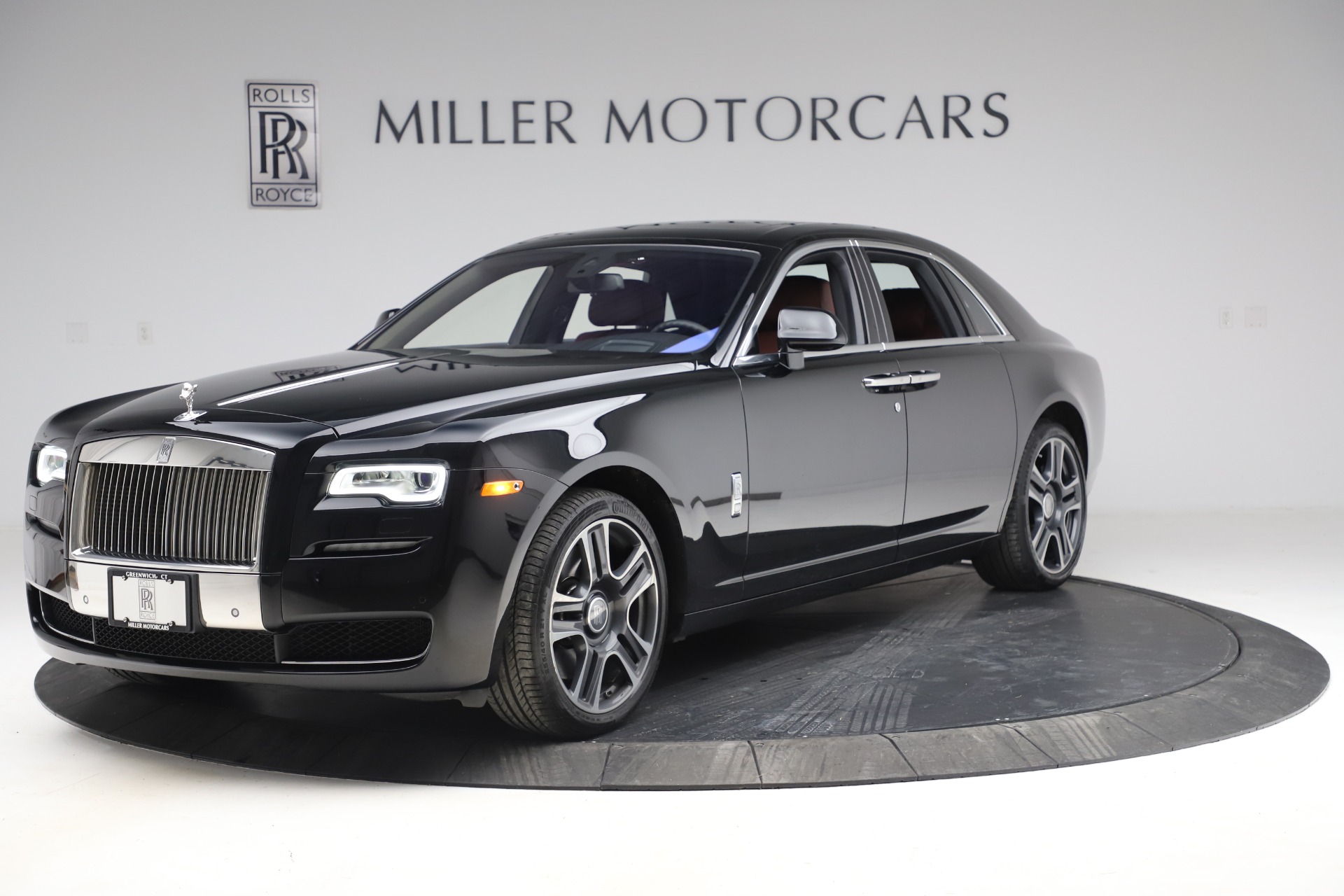 Used 2016 Rolls-Royce Ghost for sale Sold at Alfa Romeo of Westport in Westport CT 06880 1