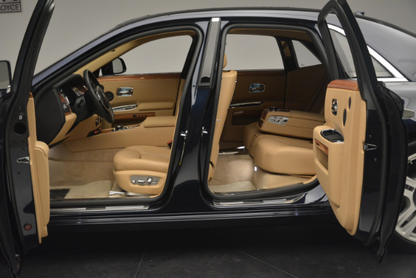 Used 2015 Rolls-Royce Ghost for sale Sold at Alfa Romeo of Westport in Westport CT 06880 17