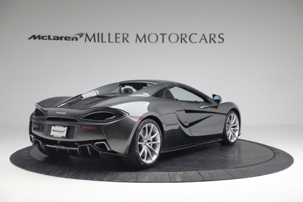 Used 2018 McLaren 570S Spider for sale Sold at Alfa Romeo of Westport in Westport CT 06880 16