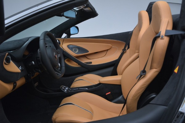 Used 2018 McLaren 570S Spider for sale Sold at Alfa Romeo of Westport in Westport CT 06880 23