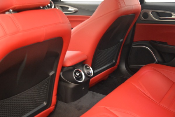 New 2018 Alfa Romeo Giulia Ti Sport Q4 for sale Sold at Alfa Romeo of Westport in Westport CT 06880 16