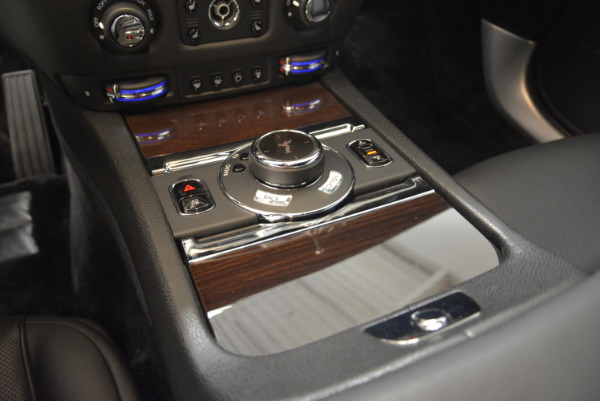 Used 2015 Rolls-Royce Wraith for sale Sold at Alfa Romeo of Westport in Westport CT 06880 17