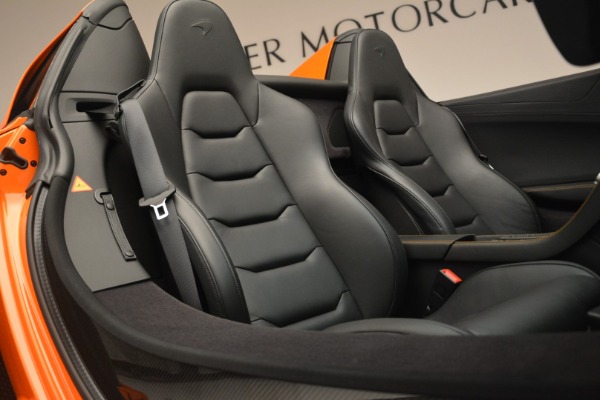 Used 2015 McLaren 650S Spider for sale Sold at Alfa Romeo of Westport in Westport CT 06880 27