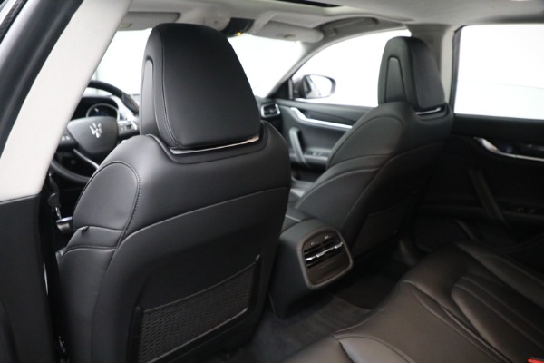 Used 2018 Maserati Ghibli SQ4 GranSport Nerissimo for sale $62,900 at Alfa Romeo of Westport in Westport CT 06880 18