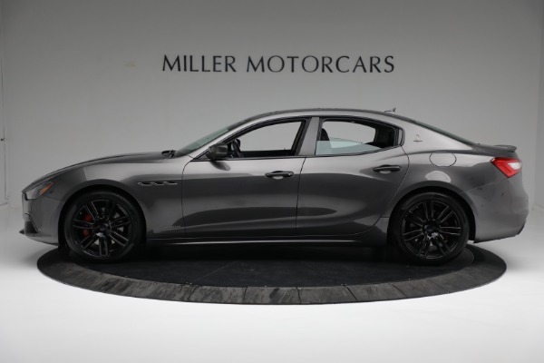 Used 2018 Maserati Ghibli SQ4 GranSport Nerissimo for sale $62,900 at Alfa Romeo of Westport in Westport CT 06880 3