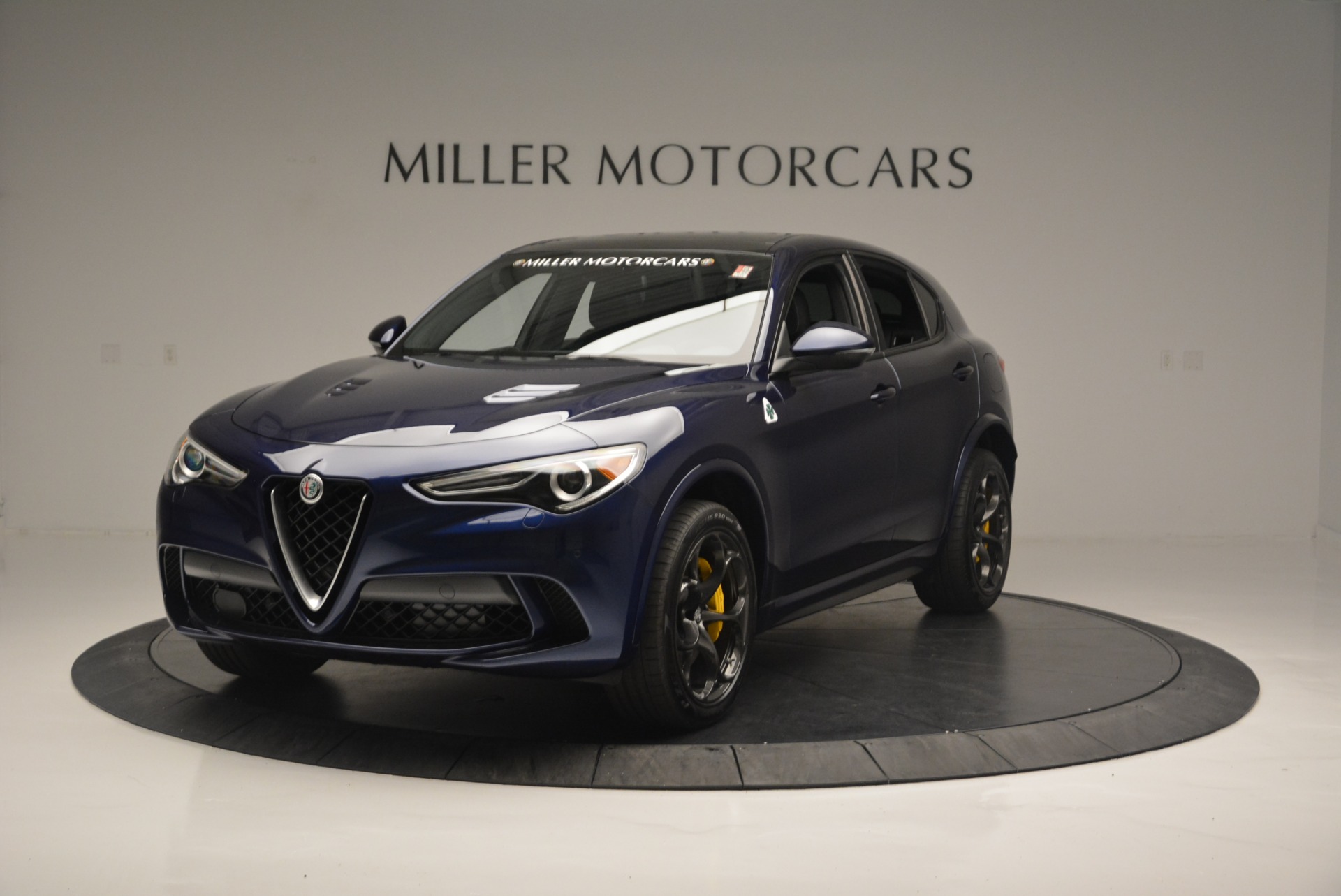 2018 Alfa Romeo Stelvio: The World's Best-Looking SUV? - WSJ