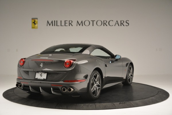 Used 2015 Ferrari California T for sale Sold at Alfa Romeo of Westport in Westport CT 06880 19