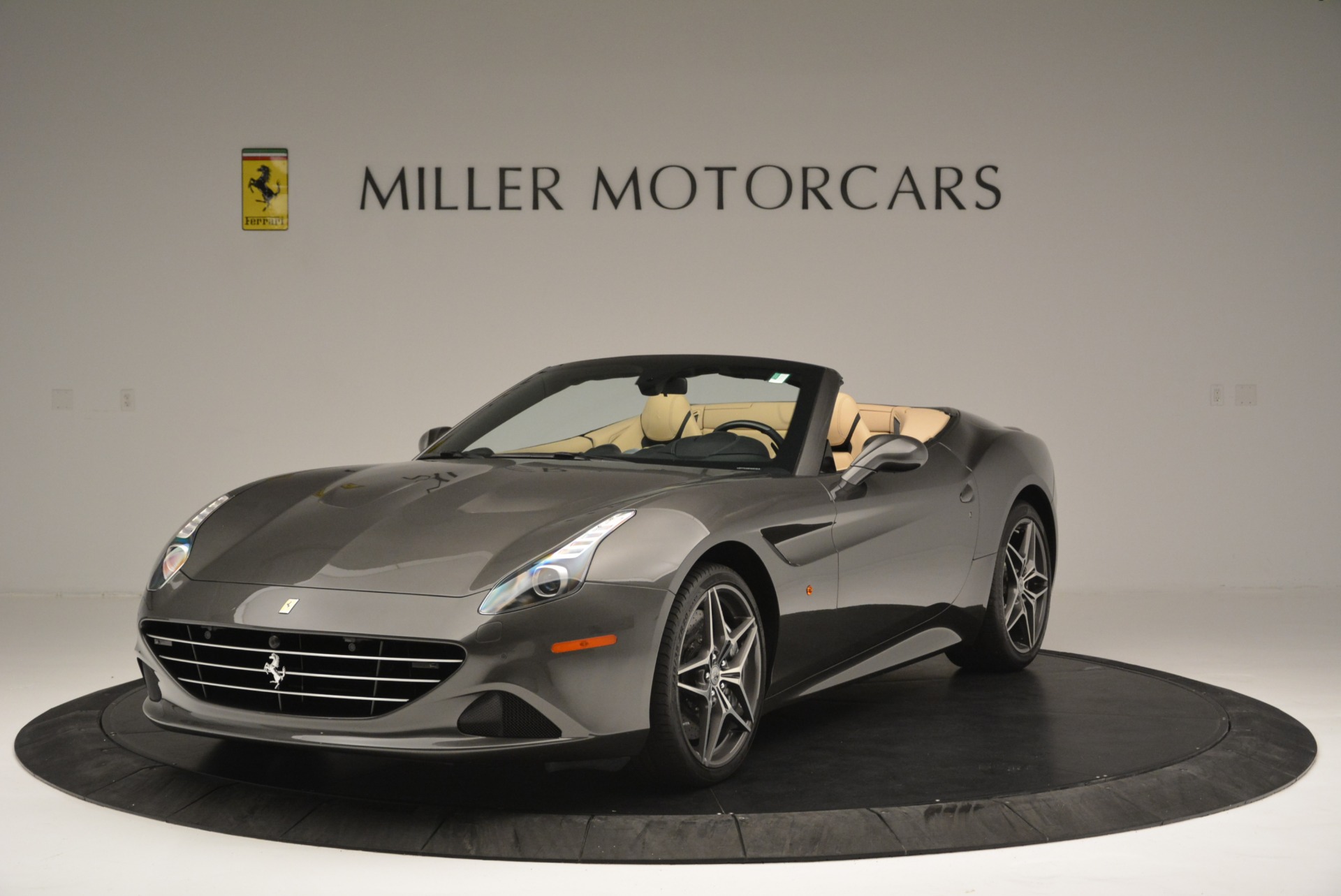 Used 2015 Ferrari California T for sale Sold at Alfa Romeo of Westport in Westport CT 06880 1