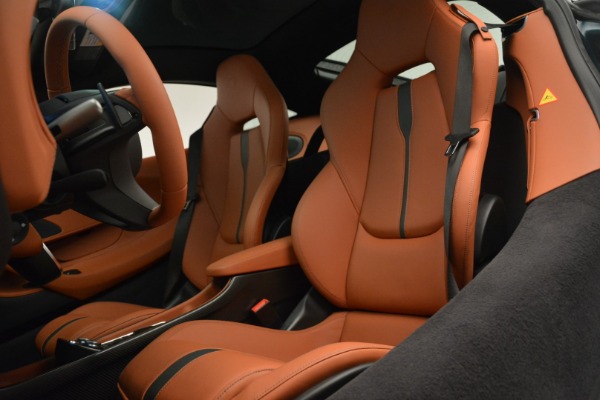 New 2018 McLaren 570GT Coupe for sale Sold at Alfa Romeo of Westport in Westport CT 06880 18